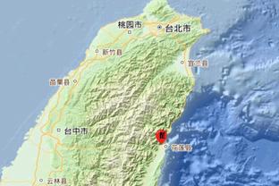 萨卡本场比赛数据：1助攻1中框1过人成功3关键传球，评分7.9